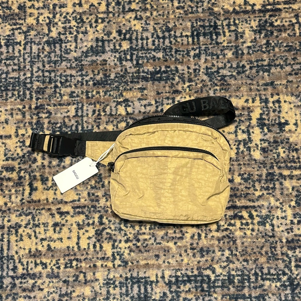 BAGGU FANNY PACK